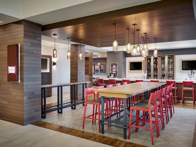 holiday-inn-hotel-and-suites-oakville-7436685234-4x3